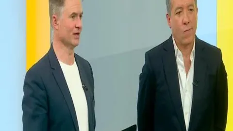 NBA近14胜10场解析：专家推荐太阳vs爵士胜负预测